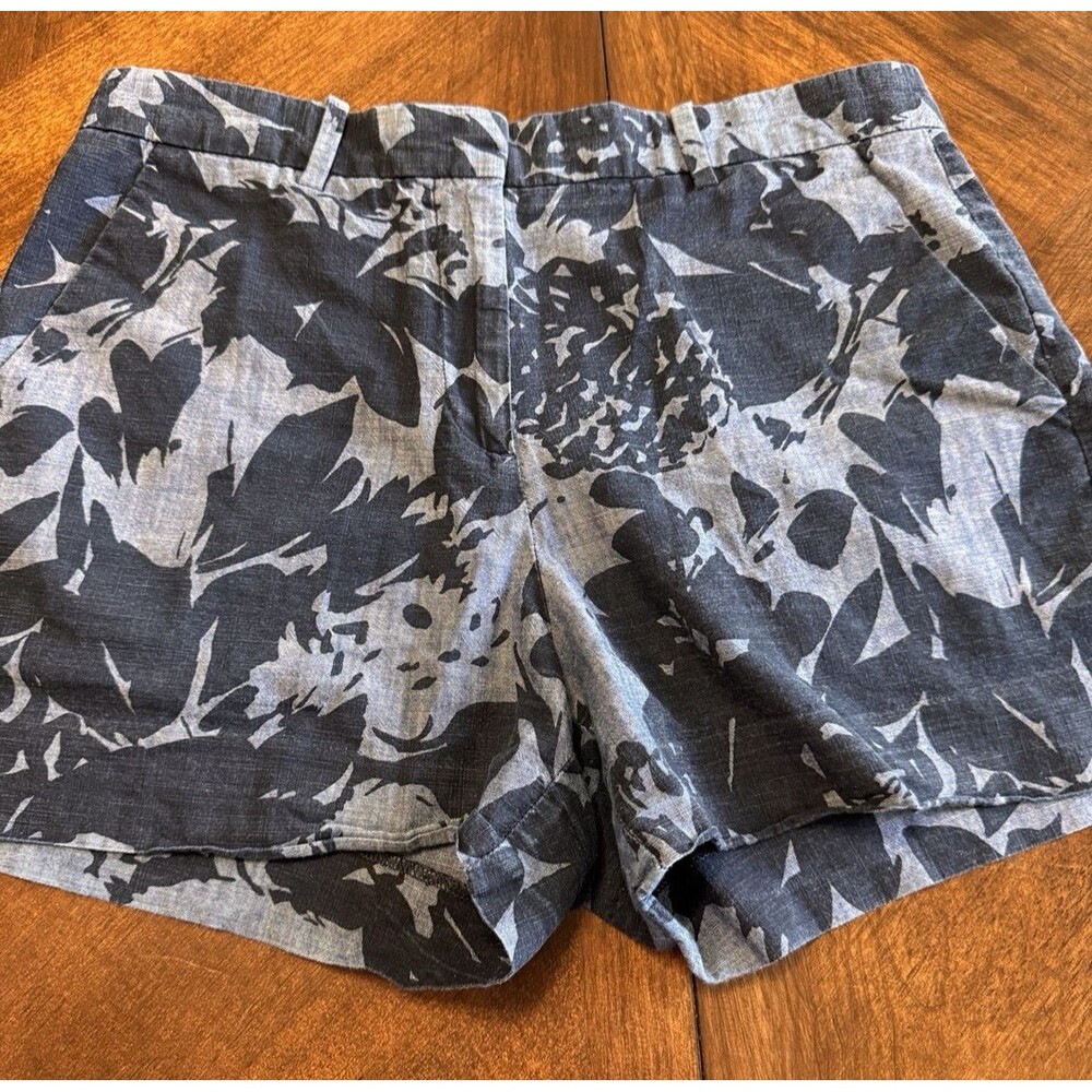 Gap Chambray Floral Print Tailored Shorts Size 4 Blue